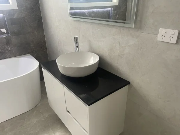 Diamond Black - Image 3