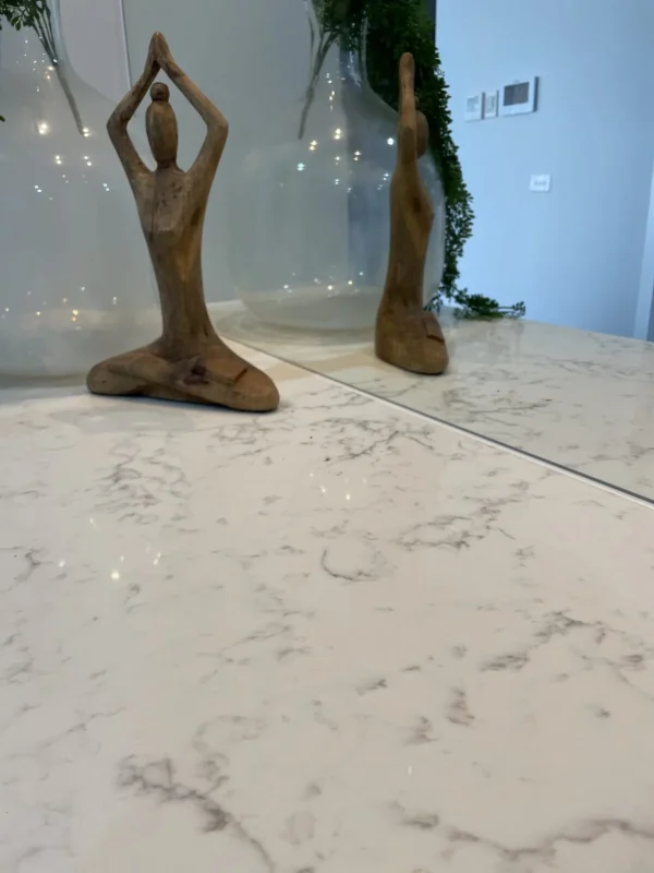 White Jade - Image 5
